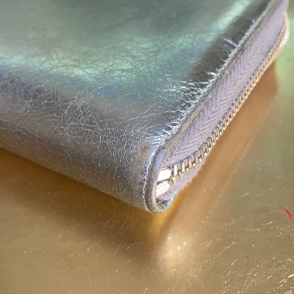 YSL gold Belle du Jour zip around leather wallet - Picture 9 of 16